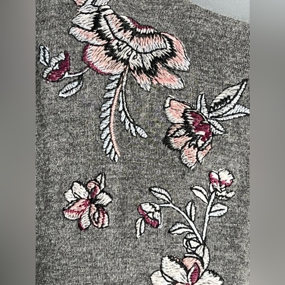 Candies Junior's Grey Embroidered Sleeveless Aline Dress  Fit And Flare Sz Small - Picture 4 of 8